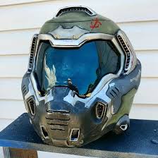 Doomslayer Replica Helmet By Johnsonarmsprops This Guy Does Amazing Work Check Him Out On Instagram Doom Videogame Helmet Doom Game