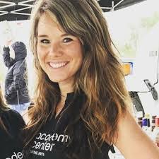 Keri Mayhew's Instagram, Twitter & Facebook