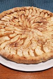 Tarte Aux Pommes Sur Un Lit De Compote Gourmandiz Be Recept