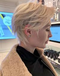 Another style on our list is the short blonde gnome hairdo which is the most appealing style. Exceptional Short Blonde Haircuts 2020 For Your Distinctive Style Trendy Hairstyles Short Bob Hairstyles Short Hair Styles Bob Hairstyles