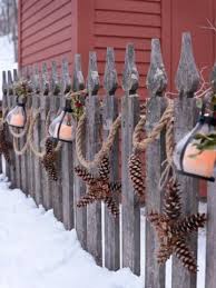 Heavy Duty Rope With Lanterns And Pinecones Wired Into Star Shapes Instead Of Garland Weihnachten Dekoration Weihnachtsdekoration Ideen Weihnachtsdekoration