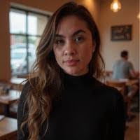 Heather Lingefelt's Instagram, Twitter & Facebook