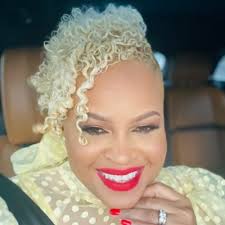 Delroy Davis (@DelroyDavis)