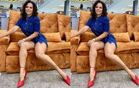 As of may 17, 2021, she is #8 in the ufc women's flyweight rankings. Viviane Araujo Exibe Belos Pernoes Em Look Poderoso Gata Ofuxico