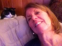 What is the appropriate dress code for Viking cruise dining rooms and  restaurants?