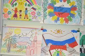 Я раскрасила платочек красным карандашом, а волосы жёлтым, и отдельные волоски прорисовала коричневым. Podborka Luchshih Kartinok I Otkrytok V Chest Dnya Rossii