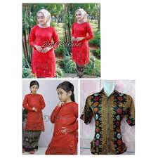 Baju couple dominan batik yang elegan. Kebaya Couple Ayah Ibu Anak Brokat Tunik Shopee Indonesia