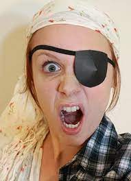 Diy Halloween Costume Diy Pirate Eye Patch Pirate Eye Patches Diy Costumes Kids Halloween Costumes Women