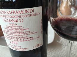 Diverse sono le opinioni degli studiosi circa le origini della cittadina, che alcuni fanno risalire ad epoca romana o. Aglianico 2008 Guardia Sanframondi Doc Aia Dei Colombi Luciano Pignataro Wine Blog