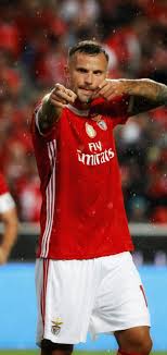 Seferovic é o maior trunfo a partir do banco. 51 Haris Ideen Fussball Granit Xhaka Eintracht Frankfurt