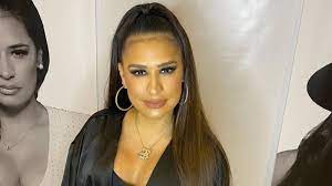 simone relata inchaco no corpo e cita receio de engravidar apos silicone corpo inchaco no corpo decote