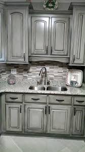 Give Your Kitchen A Whole New Look Without Spending Thousands Of Dollars By Glazing Your Cab Glazed Kitchen Cabinets Kitchen Cabinets Makeover Kitchen Cabinets