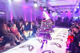 5 seasons available (61 episodes). When Is The Masked Singer Finale How To Watch Holiday Special Episodes And More Before Season End