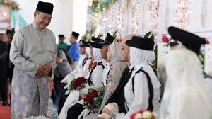 Perkahwinan bawah pedang syahril a kadir. 9 Pasangan Mempelai Pdrm Diraikan