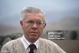 48 Fred Hoyle Photos & High Res Pictures