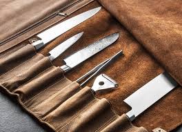 · good knife skills start with holding the knife properly. The Knife Skills Course