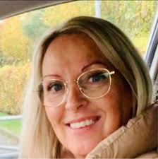 🍰KONKURRENCE🍰 Vind en kæmpe træstamme! For at vinde skal du: