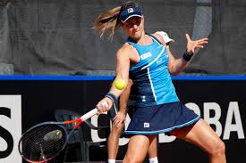 La tenista de kazajistán yulia putintseva protagonizó una fuerte discusión con su entrenador kyslyansky en pleno partido ante la francesa alizé cornet en la primera ronda del abierto de. Billie Jean King Cup Nadia Podoroska Cayo Ante Yulia Putintseva Y Lourdes Carle Derroto A Yelena Rybakina En La Serie De Argentina Ante Kazakhstan La Nacion