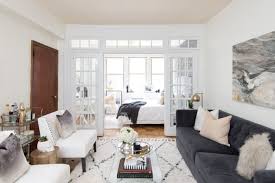 A Posh Bachelorette Pad In Dc Homepolish Apartment Decorating Rental Apartment Decor Small Living Rooms