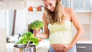 Usg bayi umur 7 bulan dalam kandungan. 10 Makanan Ibu Hamil 7 Bulan Yang Dianjurkan Dan Pantangannya Wajib Tahu Orami