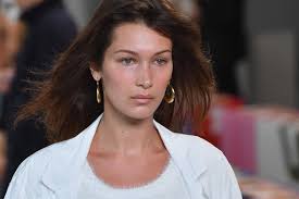 The supermodel has appeared on the covers of french, italian, japanese. Bella Hadid Has A Hard Time Getting Respect From Fellow Models