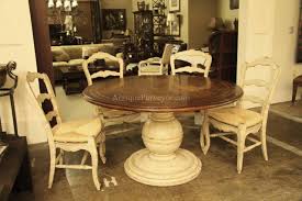 The absence of edges also adds a touch of softness to a room by disrupting the geometric layout, and is perfect for filling. Round Country Wood Table Theodore Alexander 5402 018
