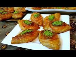 طريقه عمل الشعيبيات وعش البلبل والقشطه على اصولها لمدام دلال حناوي Youtube Healthy Dessert Recipes Lebanese Recipes Healthy Dessert