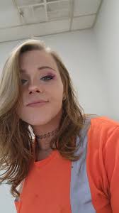 Leigh Mccarter's Instagram, Twitter & Facebook