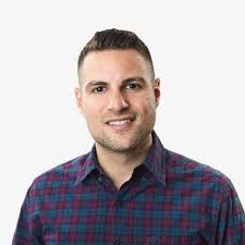 Daniel Munk's Instagram, Twitter & Facebook