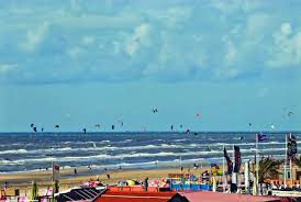 Genießen sie ein ferienhaus in einem unserer ferienparks in den niederlanden. Zandvoort Nordseebad Mit Traumstranden Ferienhaus Holland