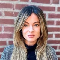 Anna Koch's Instagram, Twitter & Facebook