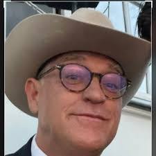 Peter Strand's Instagram, Twitter & Facebook