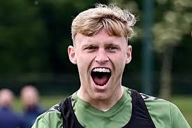 Everton put Manchester United in their place