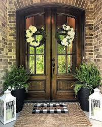 Welcome to our front porch design ideas gallery. Kirkland S On Instagram This Front Porch Is So Welcoming And You All Know How We Feel About Lanterns Front Porch Decorating House With Porch Spring Porch