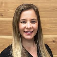 Melissa Wendling's Instagram, Twitter & Facebook