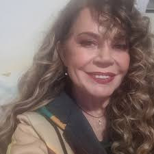 Αύριο ολοκληρωνουμε τις εμφανίσεις μας στην Σφίγγα ! Η παράσταση μας όμως  θα συνεχιστεί!