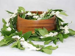 Graduation centerpieces for guys … 27. Graduation Leis Fresh From Hawaii