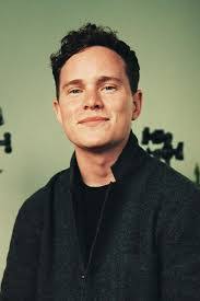 Marilyn Mcdermott's Instagram, Twitter & Facebook