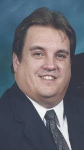 Lucy Rollins's Instagram, Twitter & Facebook