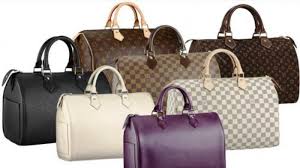 Merk tas wanita berikutnya yang menjadi brand fashion langganan selebriti dunia adalah dior. Dua Merk Tas Ini Paling Dicari Modelnya Bikin Wanita Tampil Beda Tribunnews Bogor