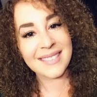 Mindy Mcmillan's Instagram, Twitter & Facebook