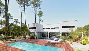 Prix moyen piscine en dur. De 15 000 A Plus De 50 000 Euros Quel Prix Pour Une Piscine Cote Maison
