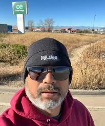 New hood shocks for Next Gen T680. Dealer price is $400 per shock