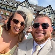 Melissa Nuttall's Instagram, Twitter & Facebook