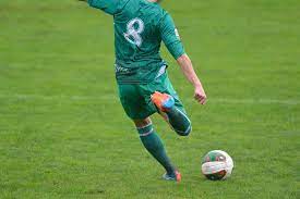 Even more love to watch sport and here you can watch sport free online free on strike out. How To Kick A Soccer Ball A Soccer Player S Complete Guide To The Game