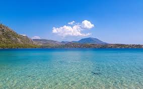Check spelling or type a new query. 5 Yperoxes Paralies Konta Sthn A8hna Anatropi News