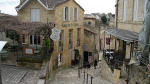 It is best known (indeed renowned the world over) for the vineyards. Saint Emilion Weingut Frankreich Kostenloses Foto Auf Pixabay
