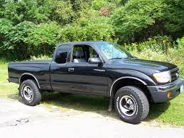 The toyota tacoma is a pickup truck manufactured in mexico and the u.s. 2000 Toyota Tacoma Test Drive Review Cargurus