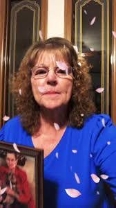 Carolyn Oswald's Instagram, Twitter & Facebook