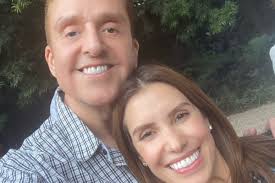 1 a principios del 2012 se mudó a california y salió en la portada de la revista h. Daniel Bisogno Asegura Que Amor Entre El Y Andrea Escalona Nunca Muere 24 Horas